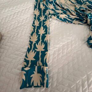 Diane Von Furstenberg vintage wrap top